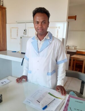 Dott. Hary Dott. Hary