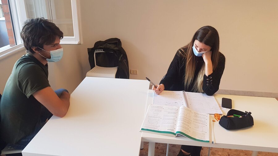 f321117b-1339-49f6-b4a9-438c9abf388e