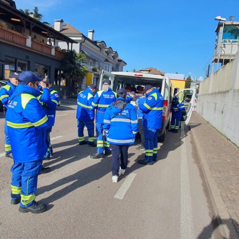 and-machines-vqtwfa4djek-unsplash.jpeg and-machines-vqtwfa4djek-unsplash.jpeg