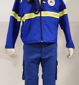 2.1%20-%20%20divisa%20estiva%20+%20pantaloni%20+%20scarponi%20+%20cappellino%20+gilet%20alta%20visibilitÃ %20.jpeg
