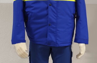 1%20-%20divisa%20invernale%20%20giacca%20lunga%20+%20pantaloni%20+%20scarponi%20+%20cappellino%20+%20maglione.jpeg