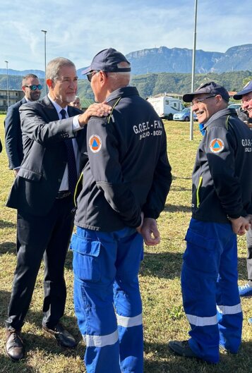 e8b1eb73-562f-4686-bcb4-deac014c8671