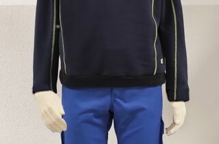 2-maglione%20+pantaloni%20+%20scarpe%20+%20cappellino.jpeg