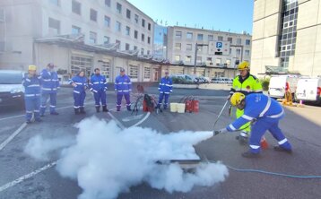 f8299c1a-1165-4a5c-94b2-6714b7ebc2b1 f8299c1a-1165-4a5c-94b2-6714b7ebc2b1