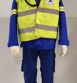 2%20-%20divisa%20estiva%20%20+%20pantaloni%20+%20scarponi%20+%20cappellino.jpeg