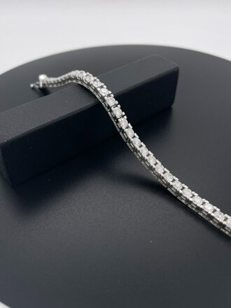 e56e0b82-46b8-4cf5-b5fc-95683a464e5b e56e0b82-46b8-4cf5-b5fc-95683a464e5b