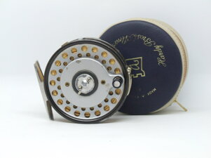 2b353b95-1101-4efd-a864-d452472b3d44