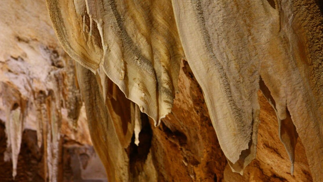 8c025a17-9946-4b4d-9158-3ac9520bab9a 8c025a17-9946-4b4d-9158-3ac9520bab9a