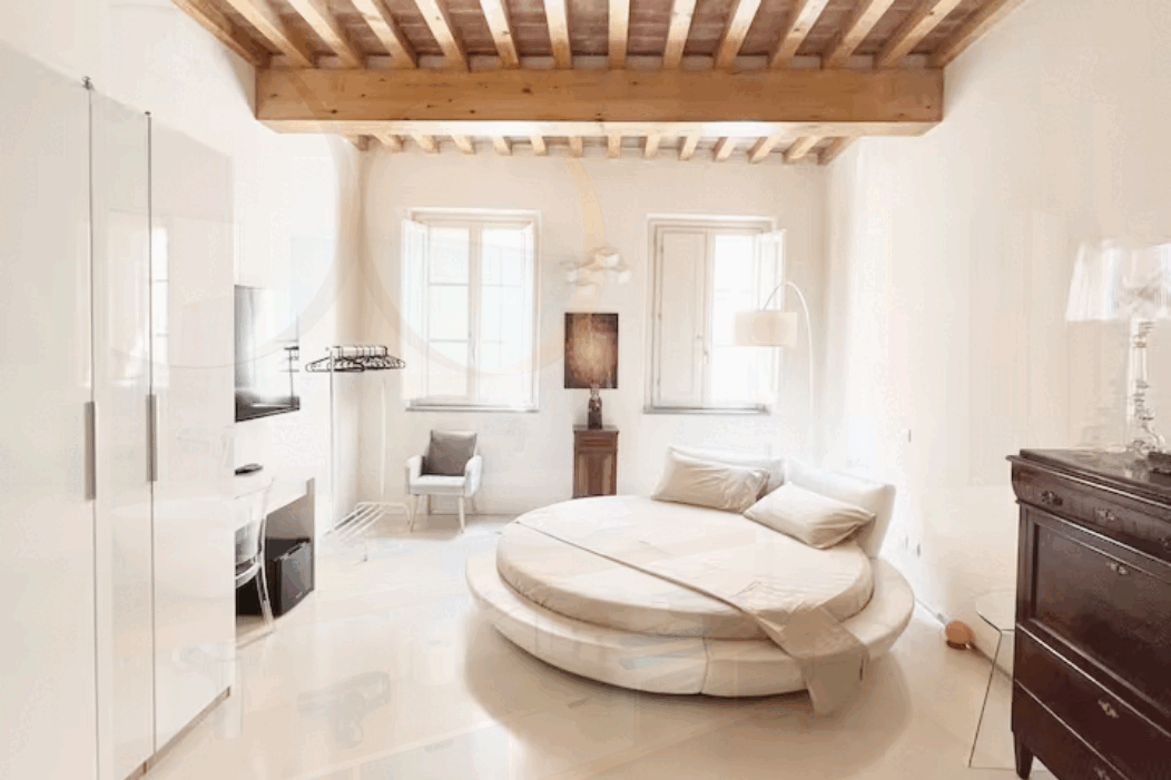 c484b899-290e-49aa-b768-bf0e3346e58c