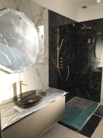 f125e62a-1e96-459a-a8d7-bd59f313fe80.jpeg f125e62a-1e96-459a-a8d7-bd59f313fe80.jpeg