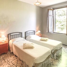 Twin Room Twin Room
