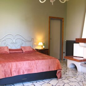 Double Room Double Room