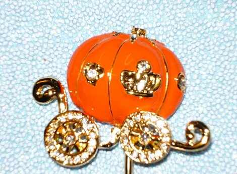 Purse hook cindarella Purse hook cindarella