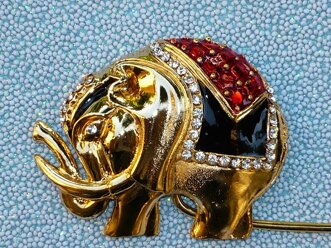 elefante_oro particolare.jpeg elefante_oro particolare.jpeg