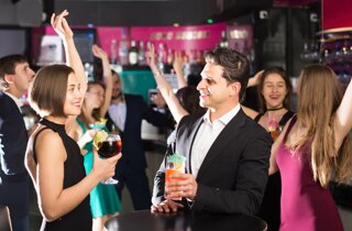 5-novita-digitali-cambieranno-eventi-aziendali-2025.webp 5-novita-digitali-cambieranno-eventi-aziendali-2025.webp