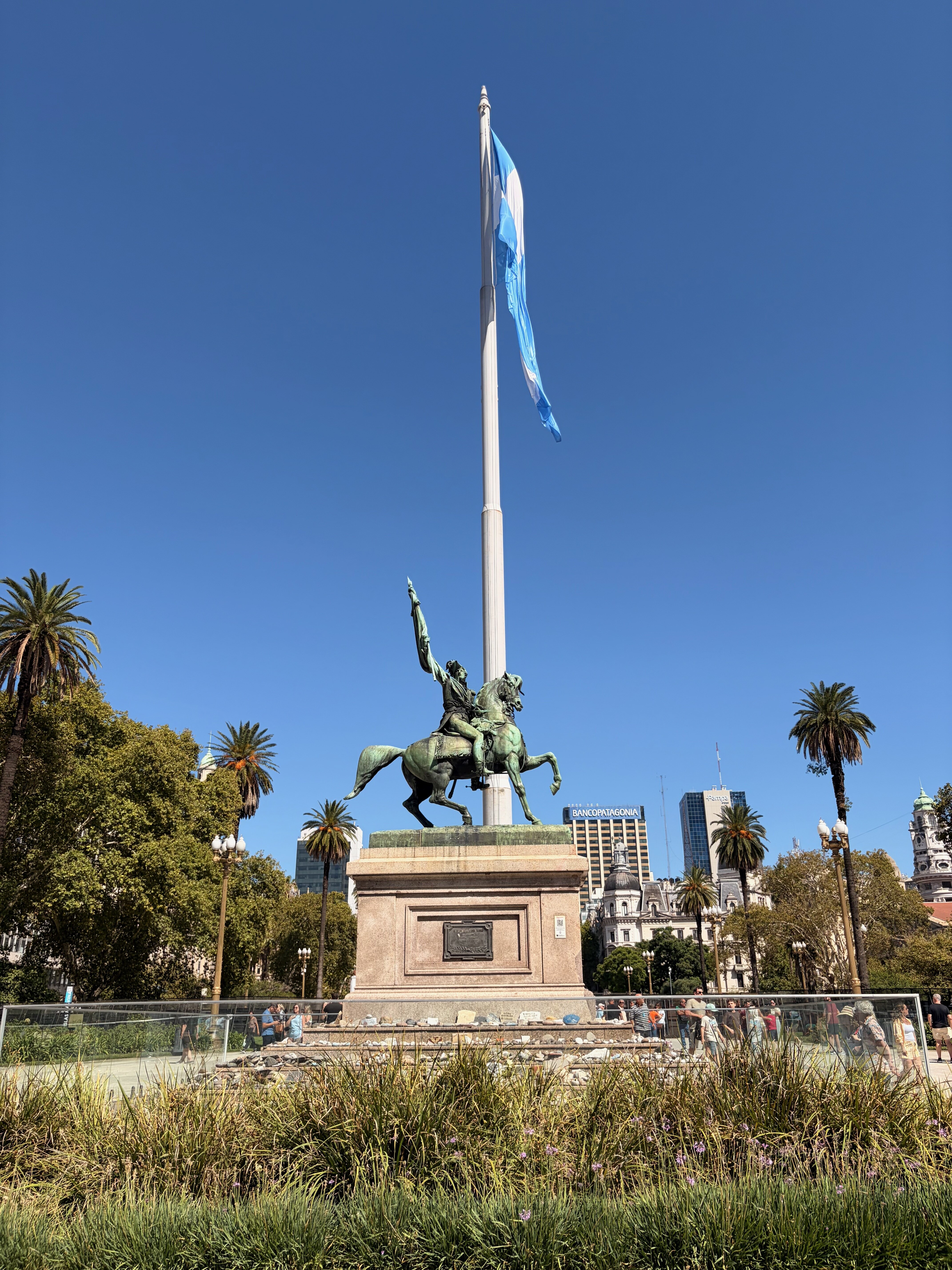 plaza-mayo.jpeg