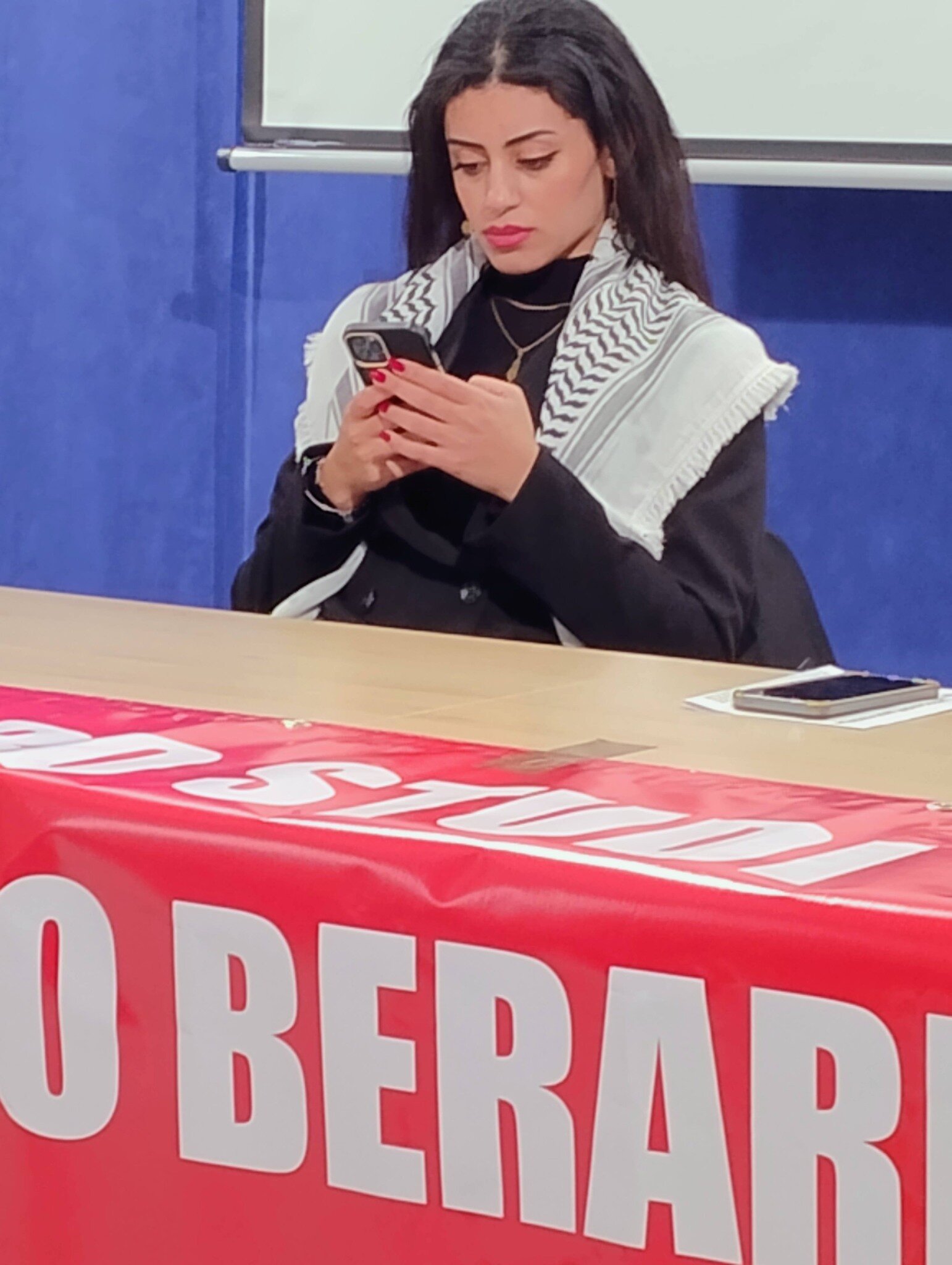 La questione della Palestina vista da una Palestinese: Maya Issa. La questione della Palestina vista da una Palestinese: Maya Issa.