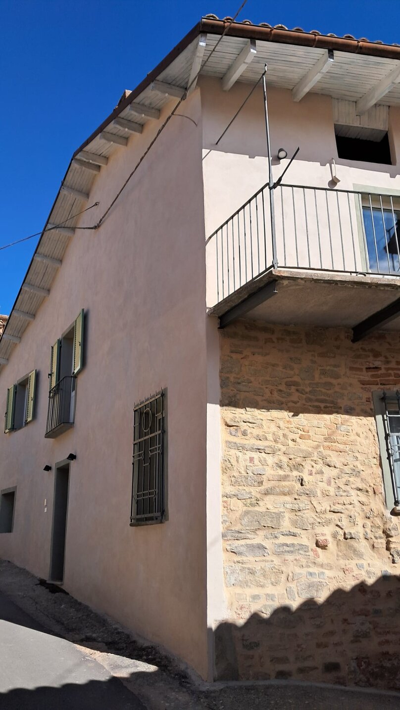 casa esterna 1.jpeg casa esterna 1.jpeg