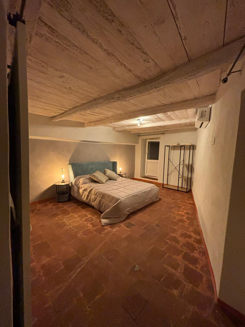 camera da letto 3.jpeg camera da letto 3.jpeg
