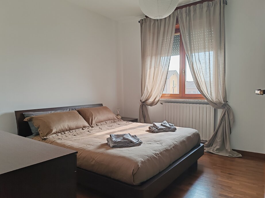Camera da Letto, Affitto