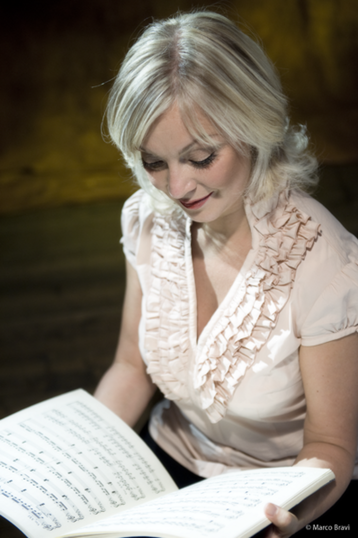 7e4de7ad-01f6-4c41-99b8-a95a56a60b3e