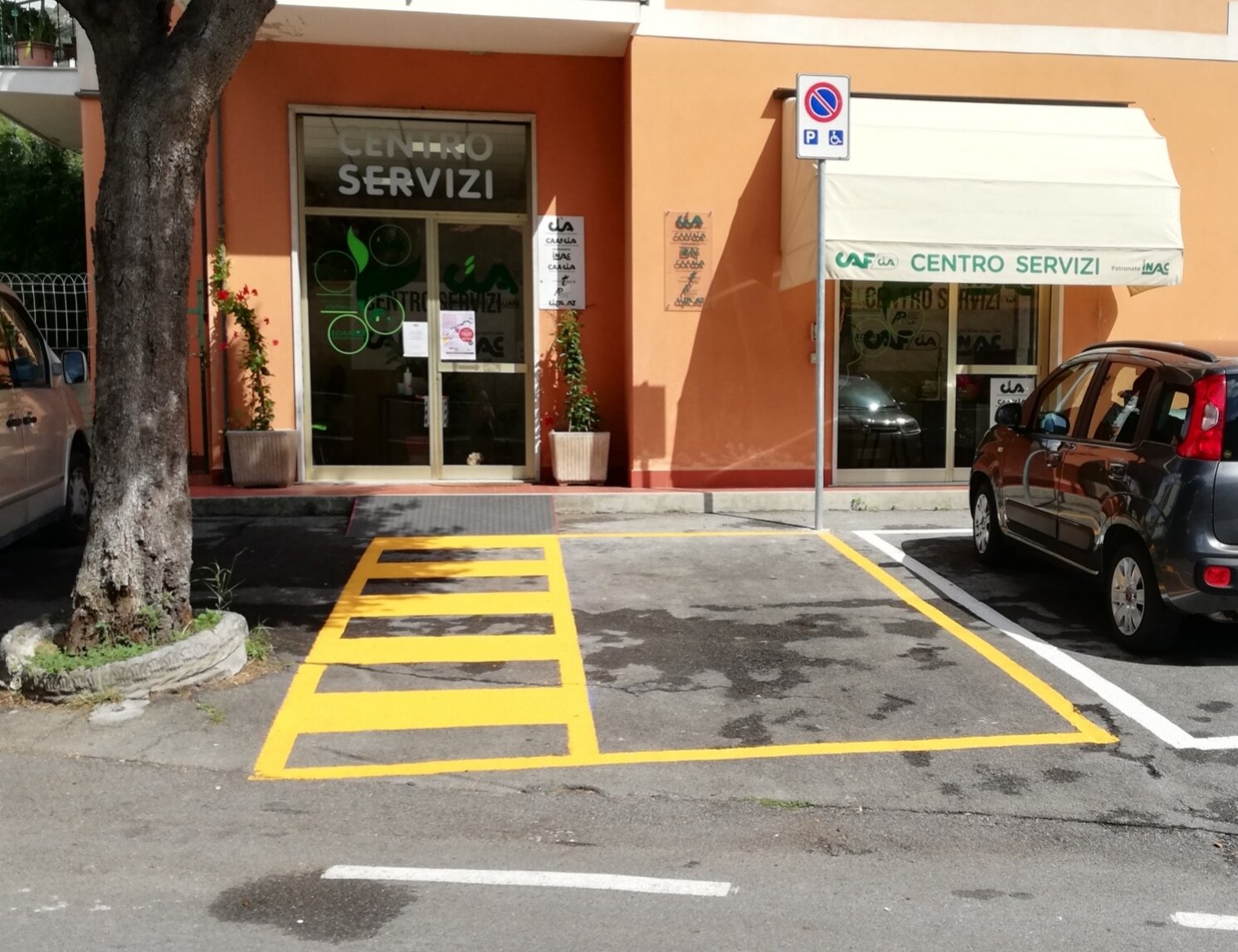 Nuova segnaletica stradale per la sede finalese