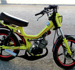 Verniciatura e personalizzazione Malaguti Cambridge