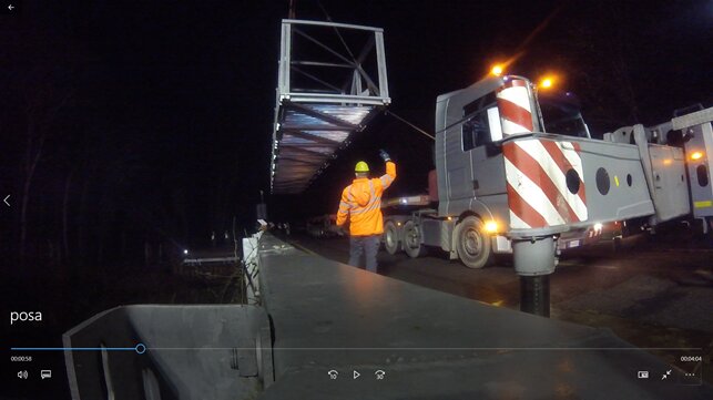 Traccia azzurra : posata l'ultima passerella ciclabile - la video-intervista su La Provincia Pavese