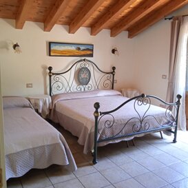 Vecchia Toscana con terrazzo, predisposta per persone disabili, posizione lato monte