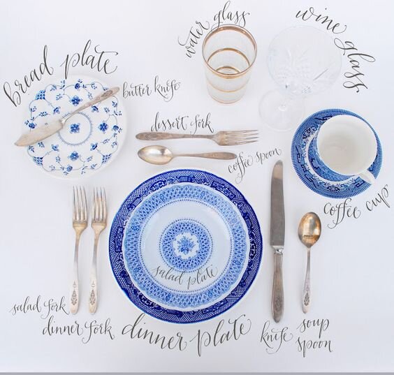 A tavola con stile: il bon ton non passa mai di moda - At table with style: bon ton never goes out of fashion