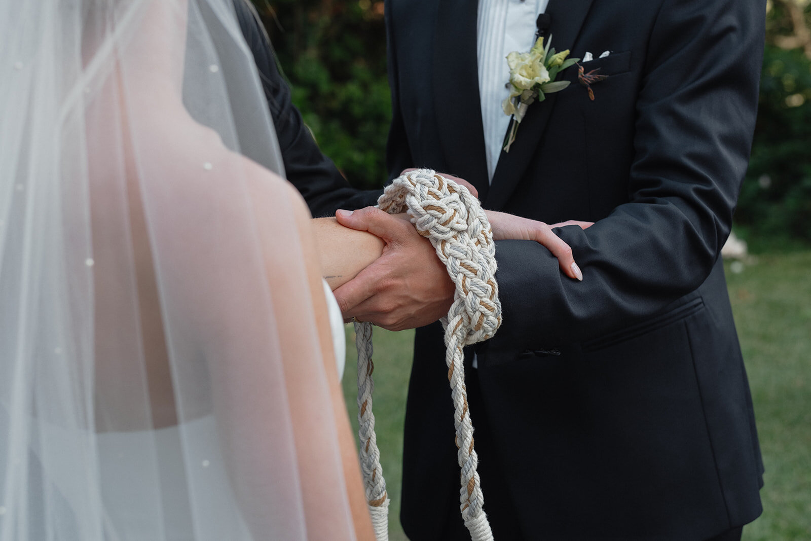 ceremony_blaine+sarah-150_websize.jpeg ceremony_blaine+sarah-150_websize.jpeg