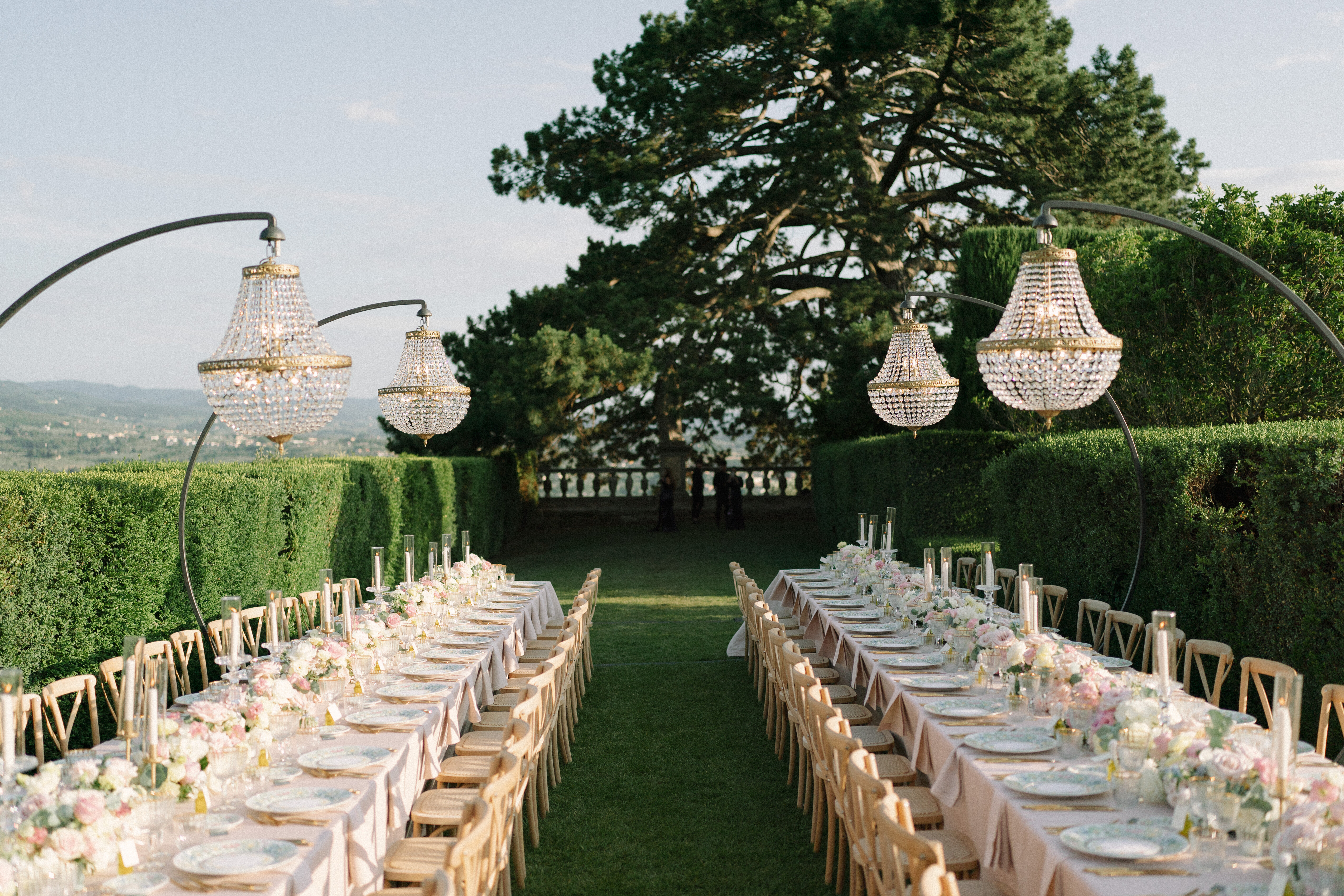 An unforgettable Lebanese wedding at Villa Gamberaia in Florence. Celine & Mohamed - June 2025 An unforgettable Lebanese wedding at Villa Gamberaia in Florence. Celine & Mohamed - June 2025