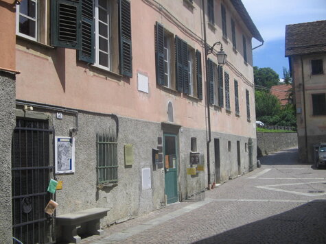 2e4a216d-a129-43d3-8c9e-79001a60affb