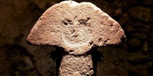 TESTA DI STATUA STELE - PONTREMOLI (MS)