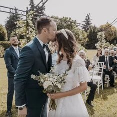 b83cbec2-db9e-42fa-bc8d-20257c5bd5a5