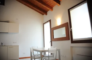 114tavolo.webp