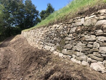 cdb8a280-80a6-470e-a323-beabc4f9f2be cdb8a280-80a6-470e-a323-beabc4f9f2be