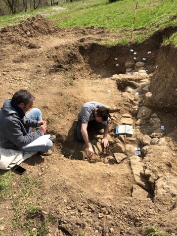 17b600ad-39f7-4ee6-bf09-19037aab8d70 17b600ad-39f7-4ee6-bf09-19037aab8d70