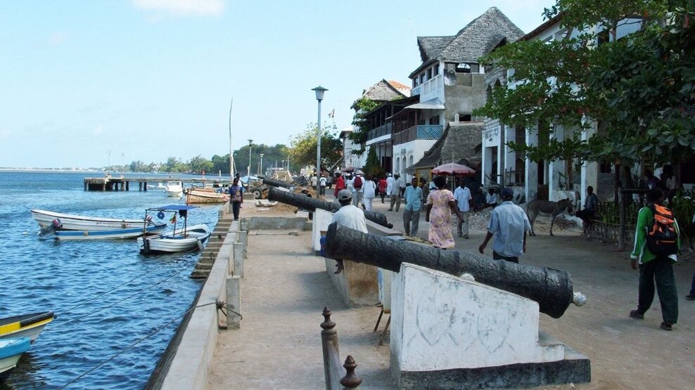 a542f0c7-192a-4fcc-8f2f-560b4a645c36