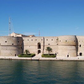 Taranto Castello Aragonese