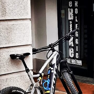 5cb2c326-2930-4b8f-90c3-650cf53c2210