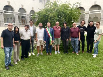 985580f8-4c75-4101-9304-29b5600209a6