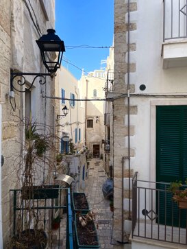 VIA SFERRACAVALLI VIA SFERRACAVALLI