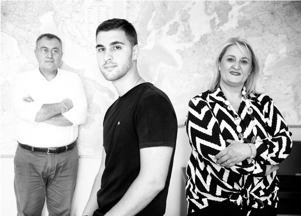 1eb63f6e-31d9-4211-ad5e-05d1d15923b0