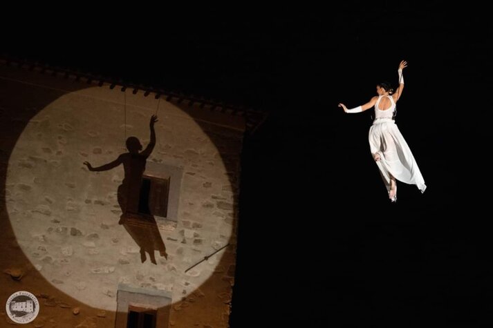 02ed3703-3913-40a0-a691-ff04909d5de0