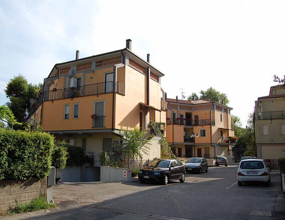 01073192-0d43-4f2d-9e28-5ca5c26a9466