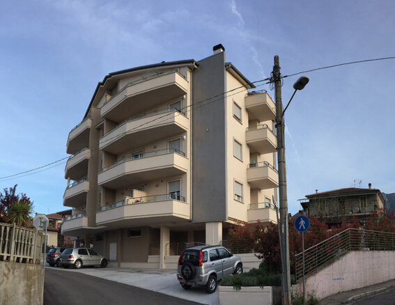 edb84873-e487-439b-af38-b612221b4bc3