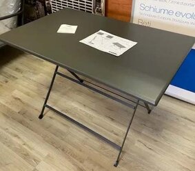 tavolo per l'esterno arc en ciel a marchio emu a prezzo ribassato.jpeg tavolo per l'esterno arc en ciel a marchio emu a prezzo ribassato.jpeg