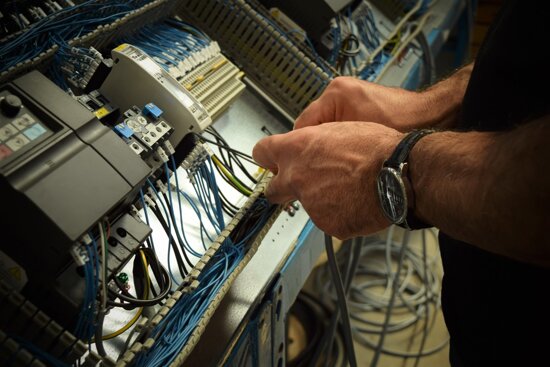 cablaggio-quadri-elettrici-1.jpeg cablaggio-quadri-elettrici-1.jpeg