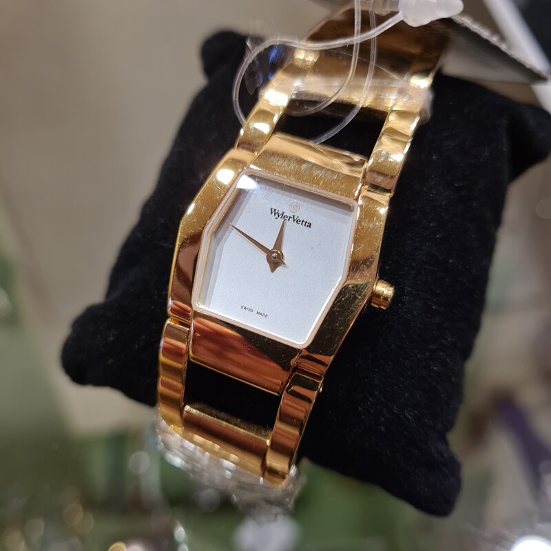 wyler-vetta-lady-1129150021